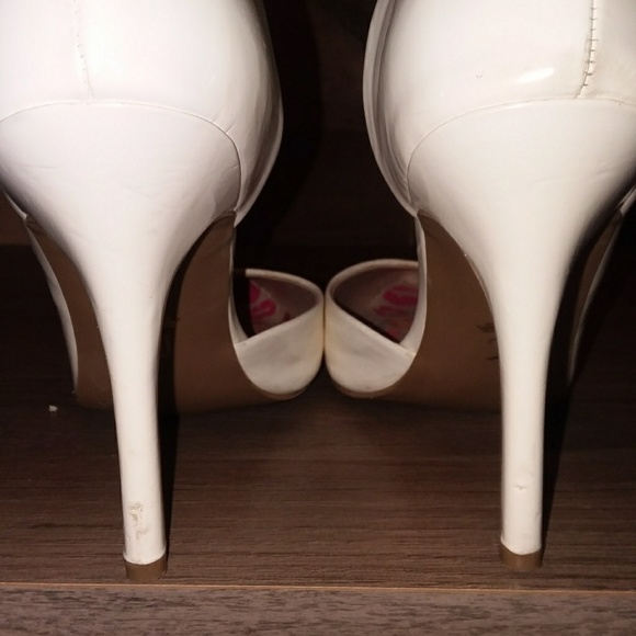 White heels - Picture 4 of 4